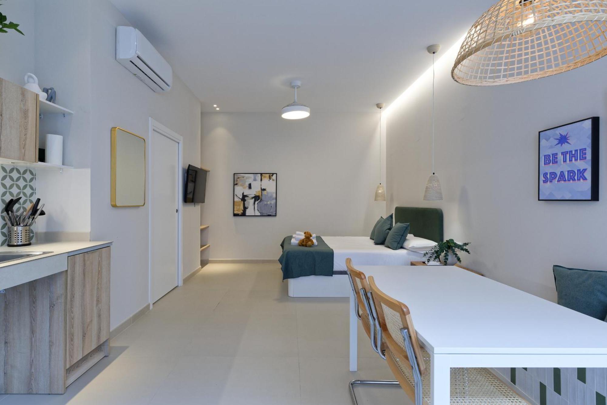 Osito Hub - Esteban Ballester Valencia Exterior photo